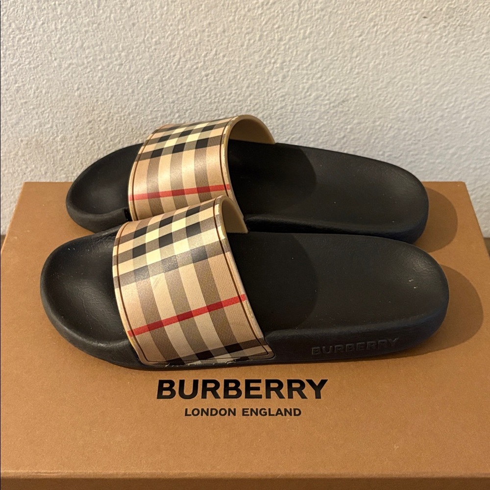 [Burberry] Furley Check Plaid Slides Slip-On Sandals w/ Box Youth EU 34 / US 3 - Picture 6 of 15